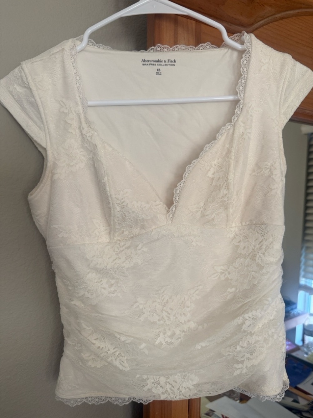 Abercrombie & Fitch Zoe Bra-Free Lace Top white